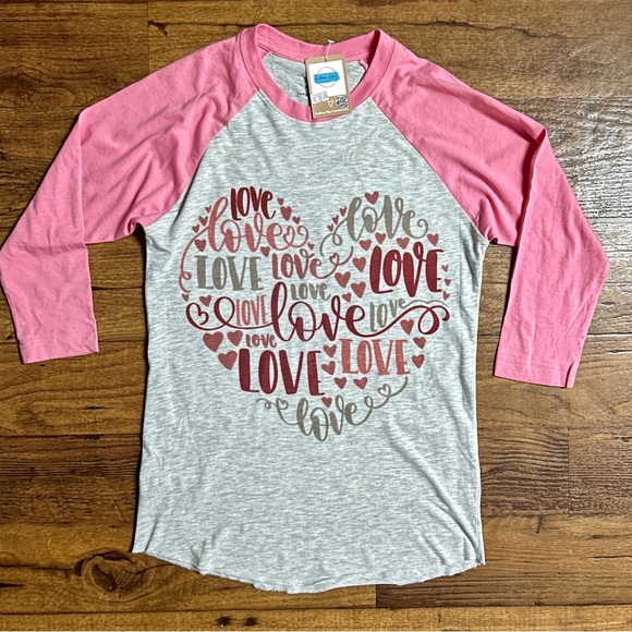 Luckybird ~ Small ~ Red/Pink/Grey ~ Valentine’s/ Love/ Hearts Shirt ~ New W/Tags - Picture 2 of 9